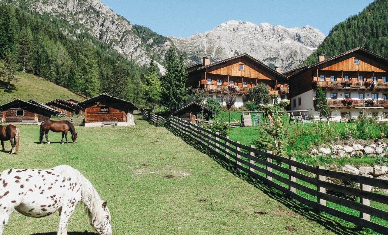 Almwellness-Resort Tuffbad Sankt Lorenzen im Lesachtal Extérieur photo