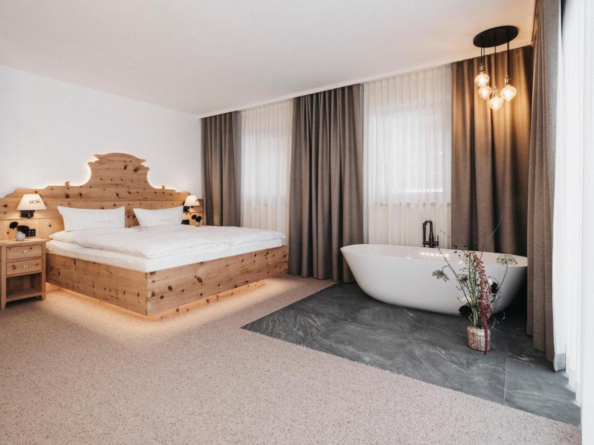 Almwellness-Resort Tuffbad Sankt Lorenzen im Lesachtal Extérieur photo